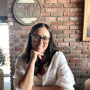 Meet your Posher, Eve-marie